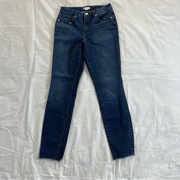 Good American Good Legs Raw Hem Jeans 8/29 - Picture 2 of 12